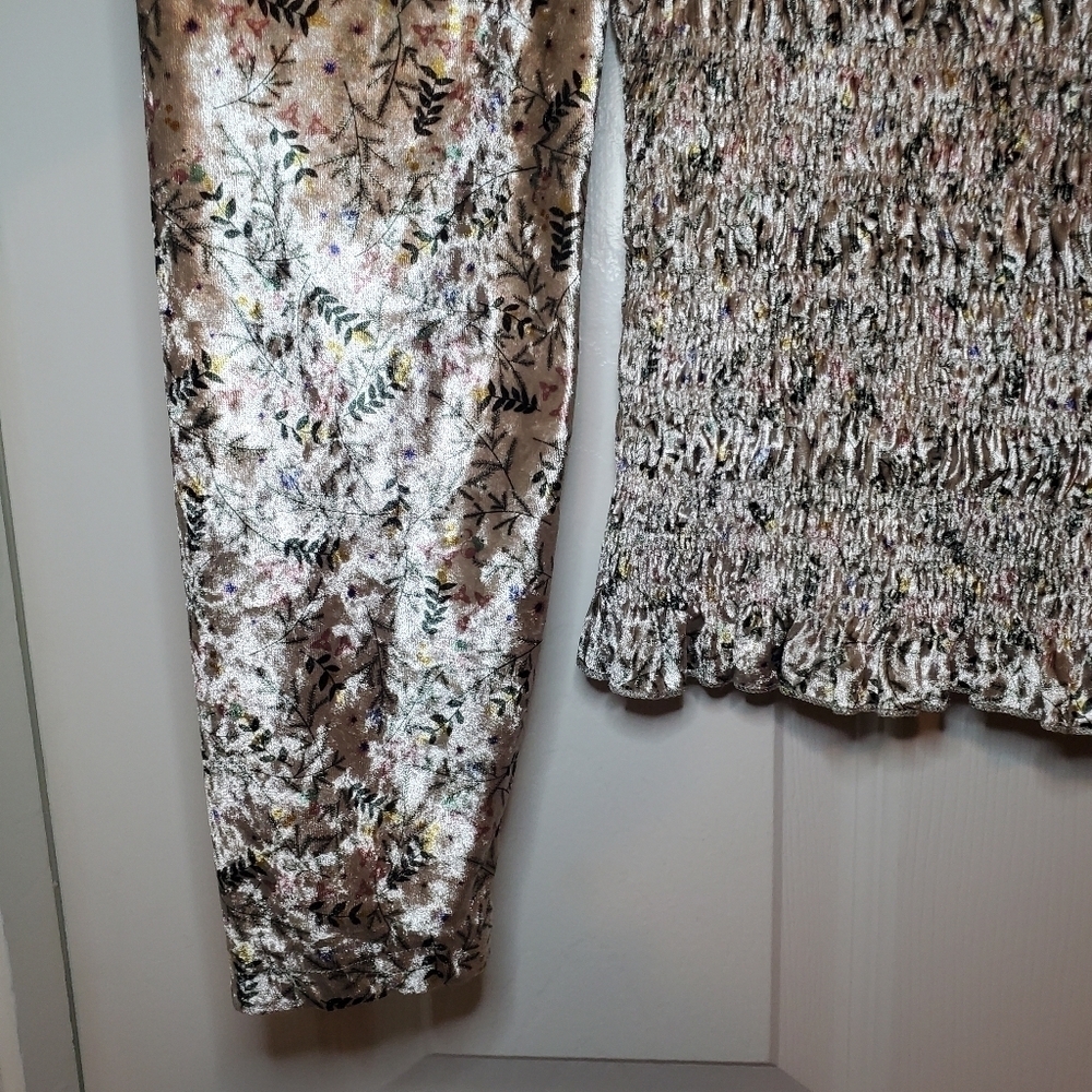 Allison New York Floral Velvet Blouse ruffles Sz XS - Picture 4 of 10